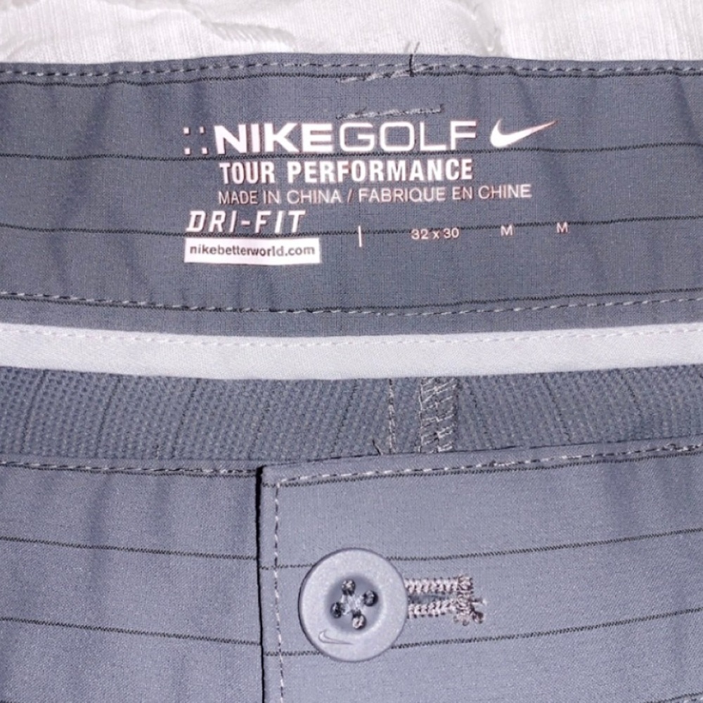 NIKE GOLF TOUR PERFORMANCE dry fit 32 X 30 M